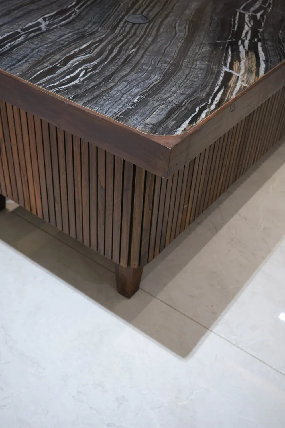 Desk detail 1