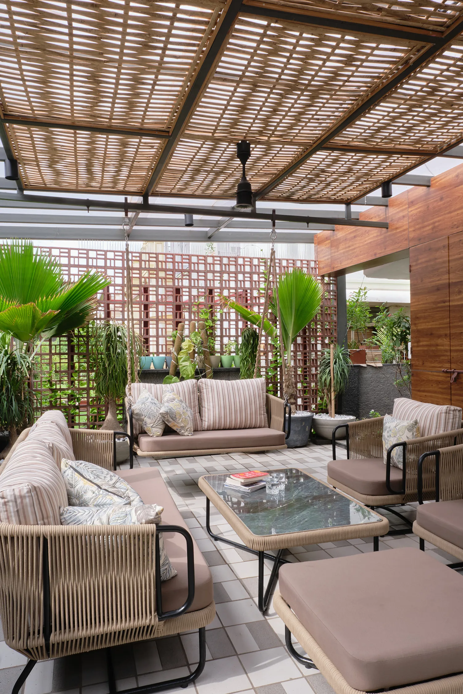 Outdoor lounge seating